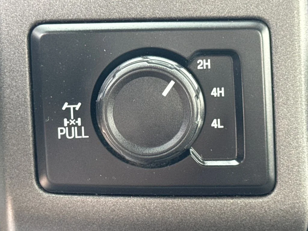 Used 2021 Oxford White Ford XL image 33