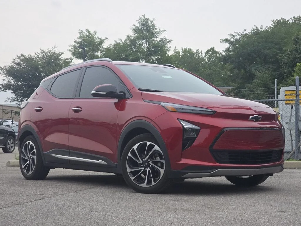Used 2023 Chevrolet Bolt EUV Premier with VIN 1G1FZ6S03P4157713 for sale in Columbus, OH