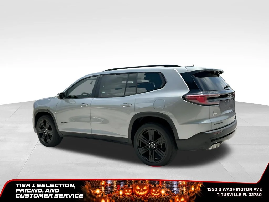 New 2026 Sterling Metallic GMC Elevation image 6