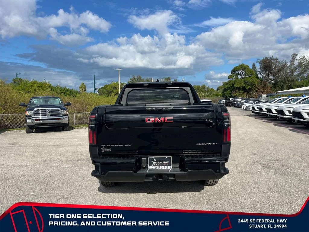 New 2026 Onyx Black GMC Elevation Extended Range image 6