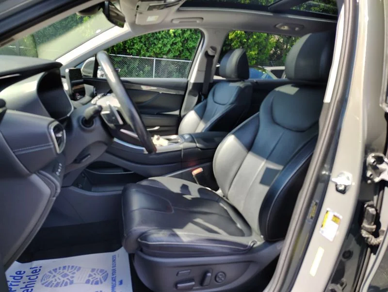 Used 2022 Gray Hyundai Limited image 10