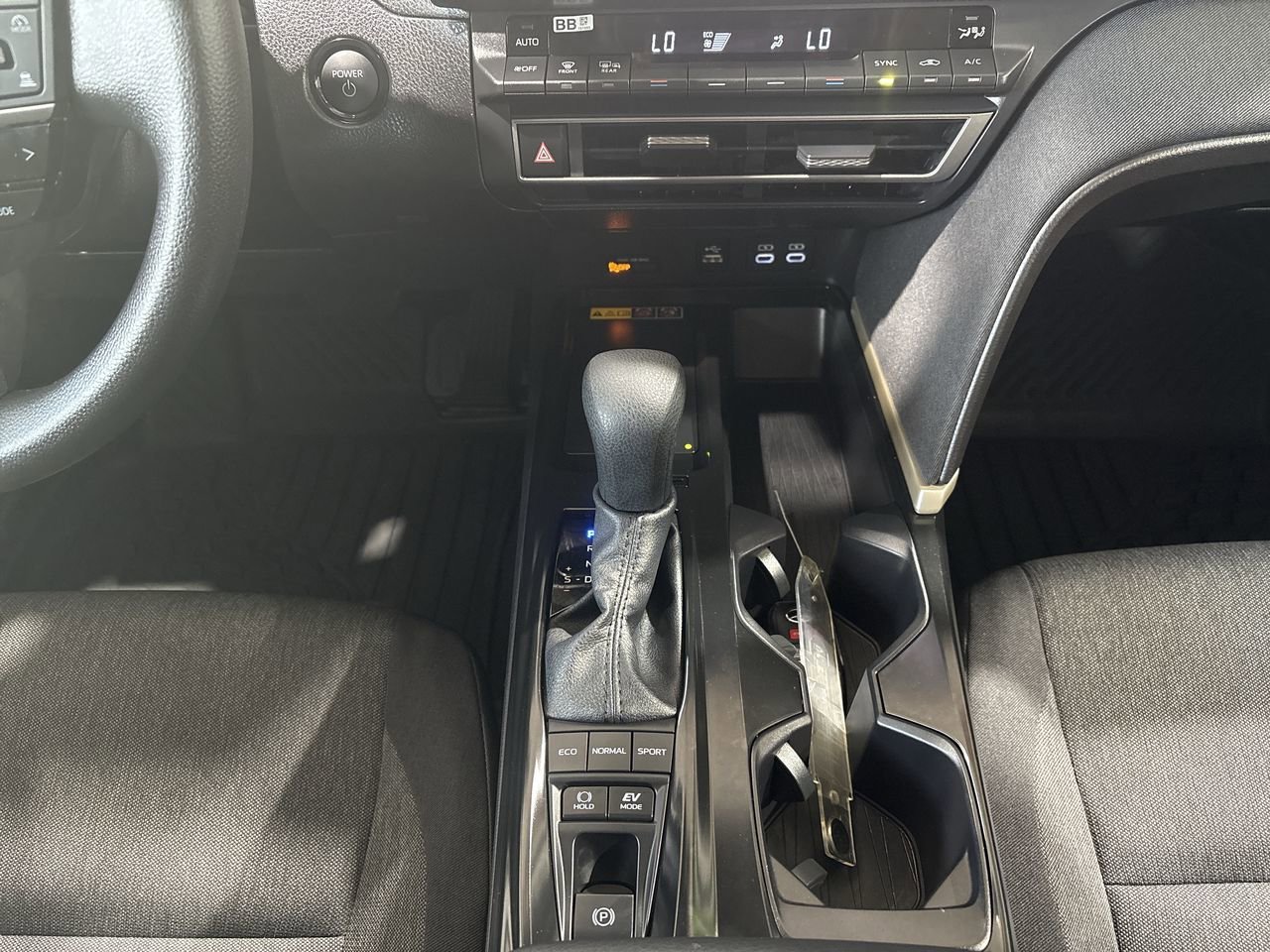 2026 Toyota Camry LE - Photo 21