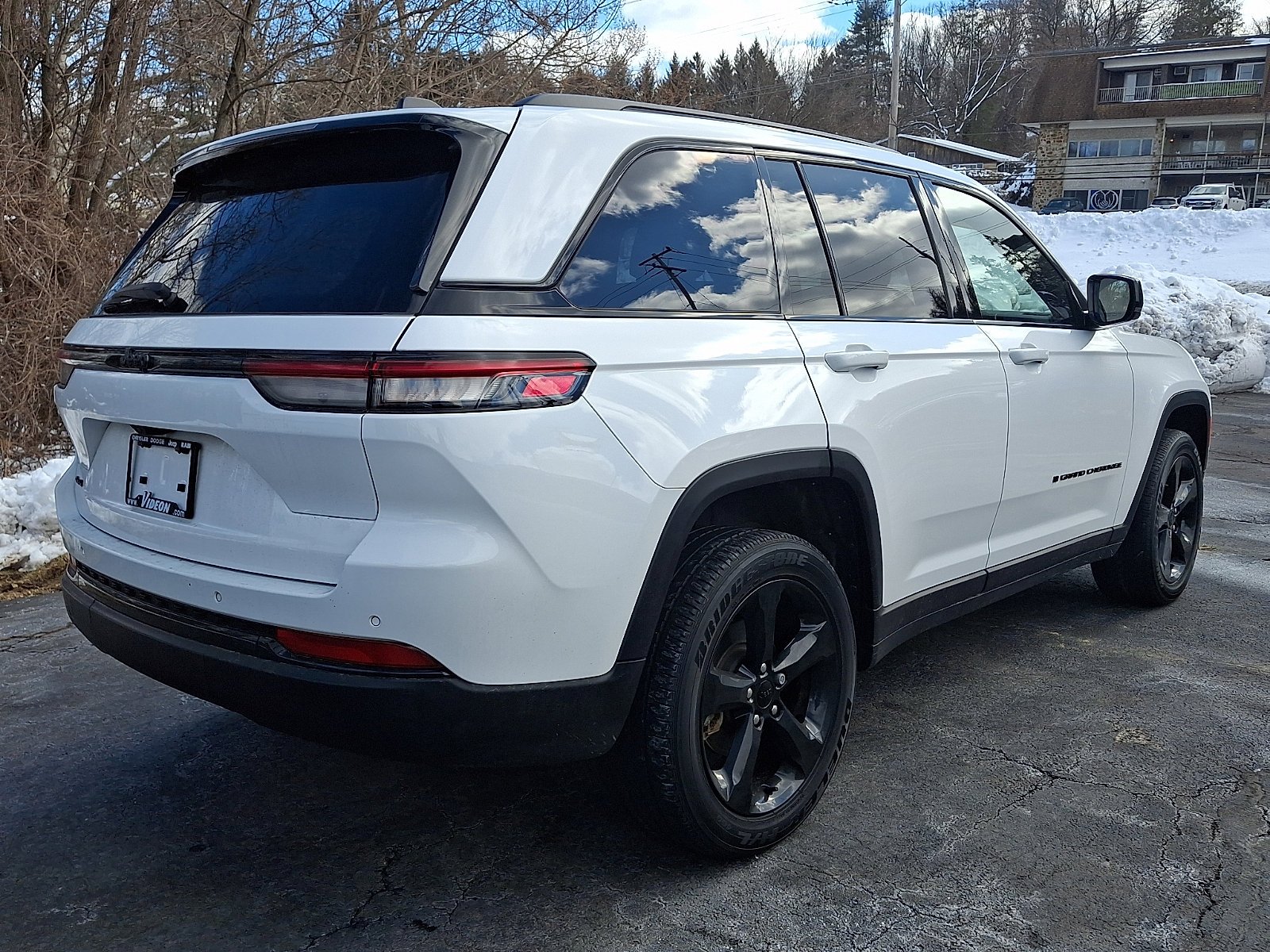 Certified Used 2023 Bright White Clearcoat Jeep Altitude image 6