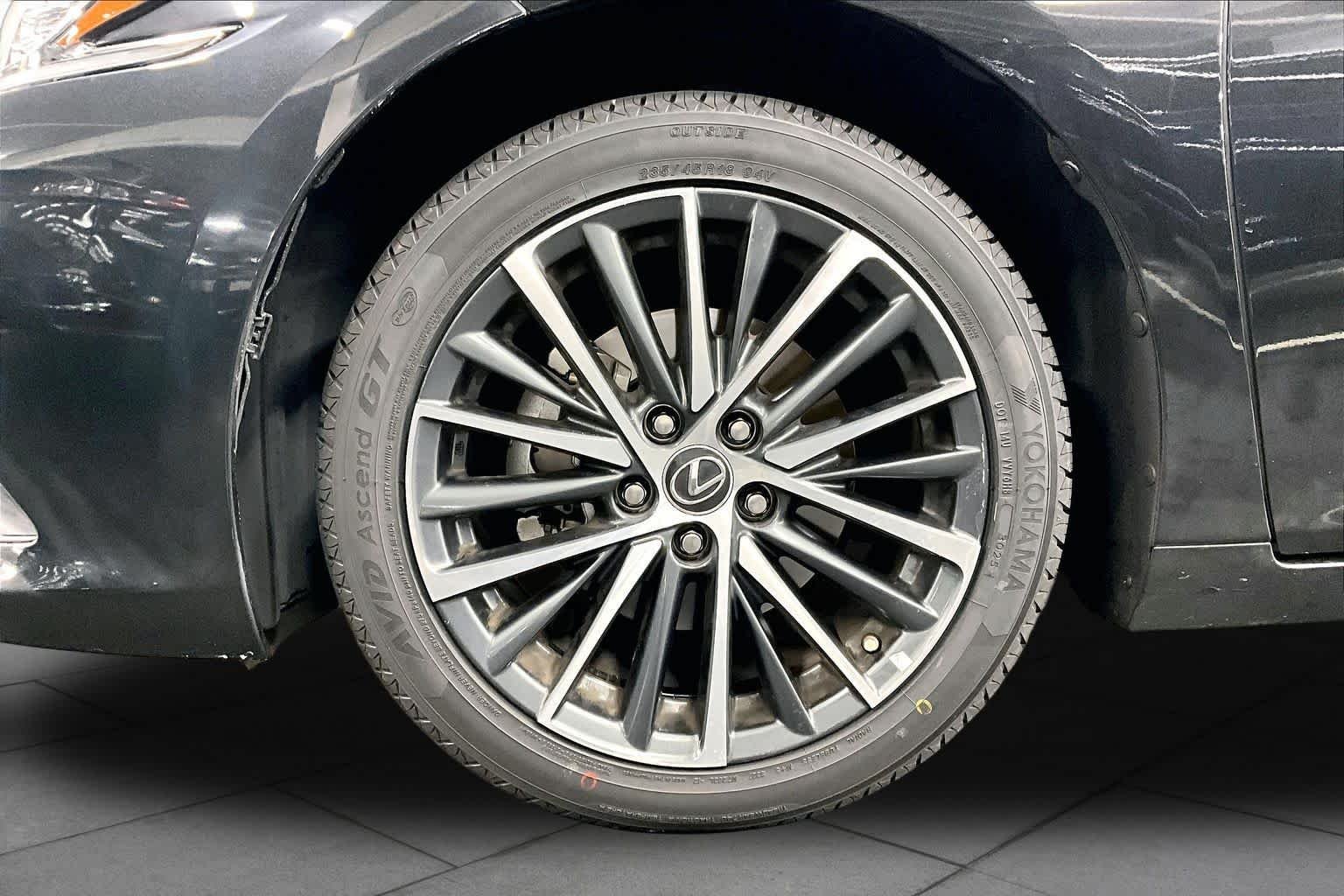Certified Used 2025 Caviar Lexus  image 11