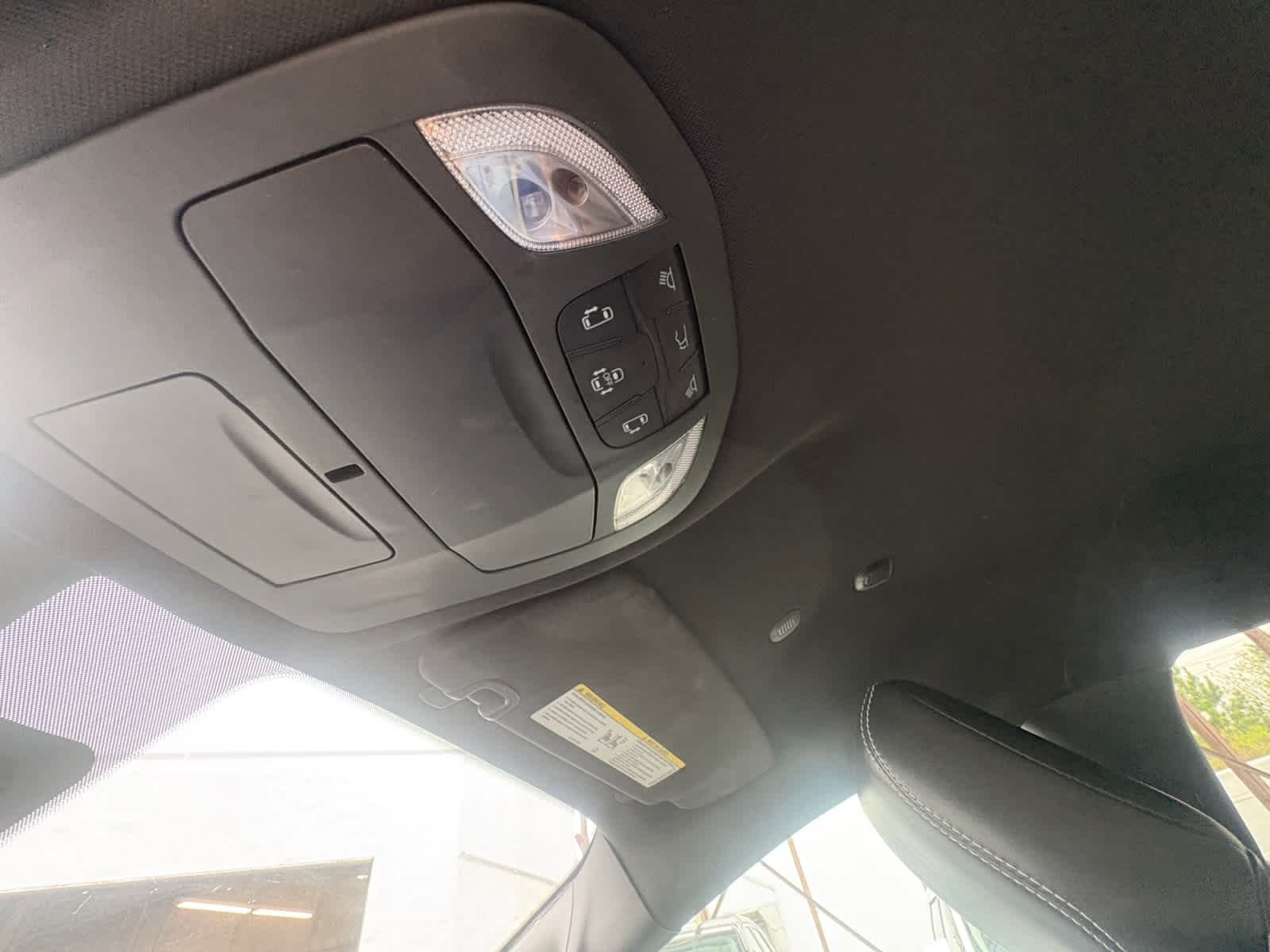 Used 2025 Diamond Black Crystal Pearlcoat Chrysler Select image 25