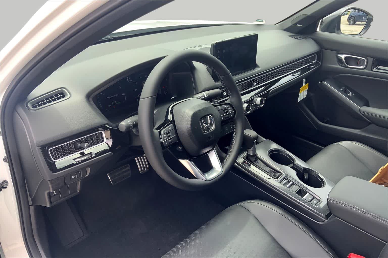 New 2026 Platinum White Pearl Honda 2WD Sport Touring Hybrid image 8