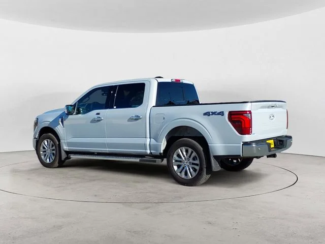 Certified Used 2025  Ford Lariat image 7