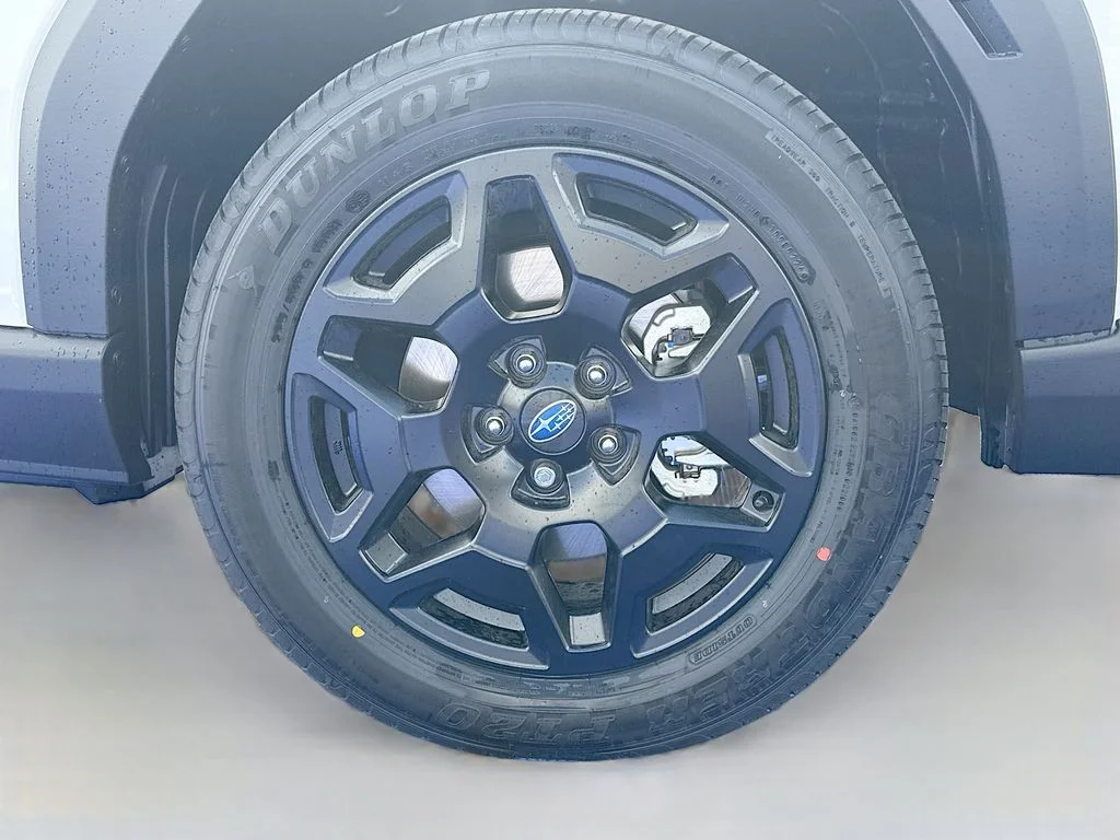 New 2026 CRYSTAL WHITE PEARL Subaru Limited image 42