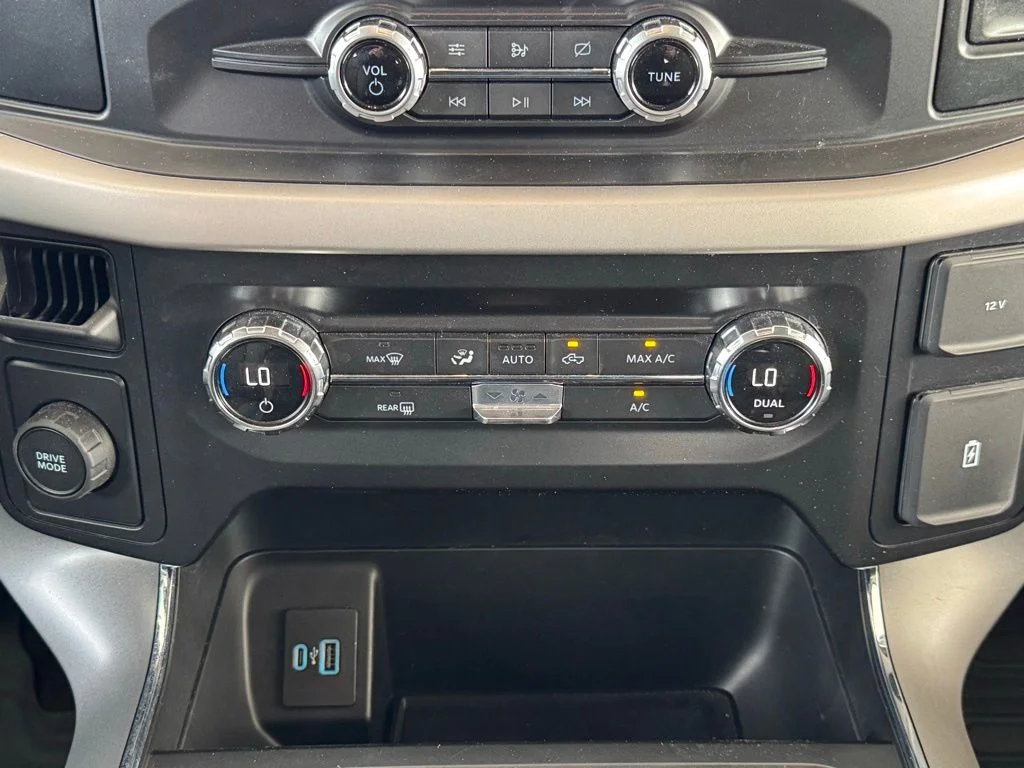 Used 2021 Gray Ford XLT image 31