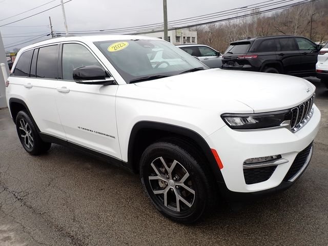 Used 2023 White Jeep Limited image 9