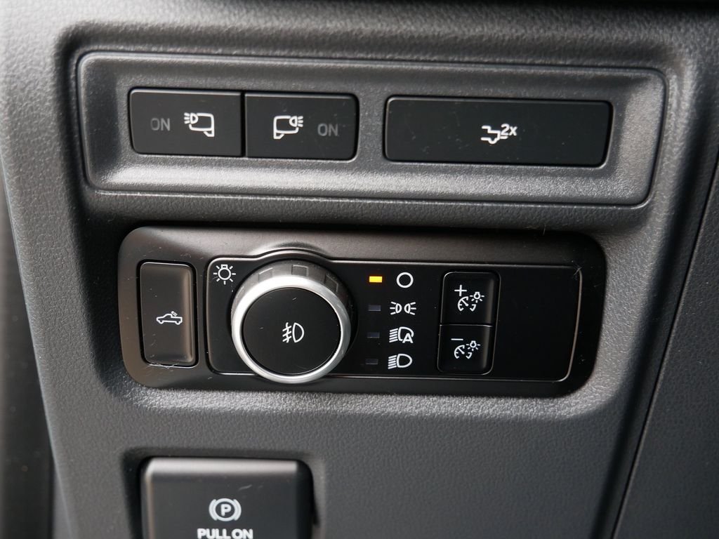 Certified Used 2023 White Ford XLT image 17