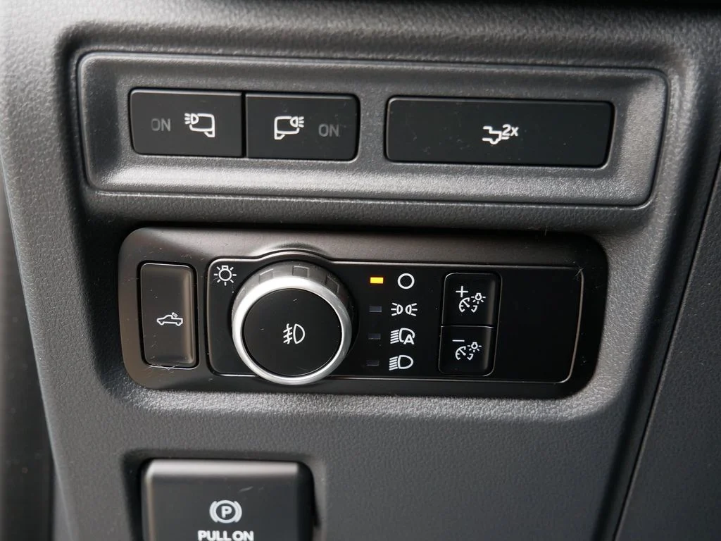 Certified Used 2023 White Ford XLT image 17