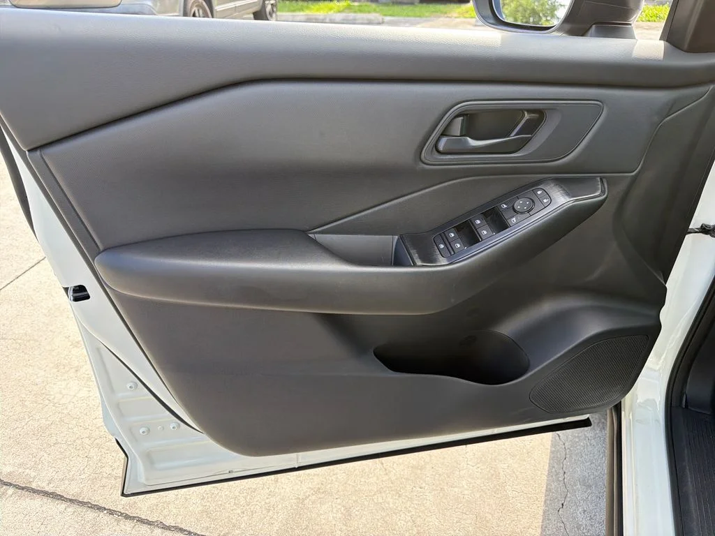 Certified Used 2024 White Nissan S image 14