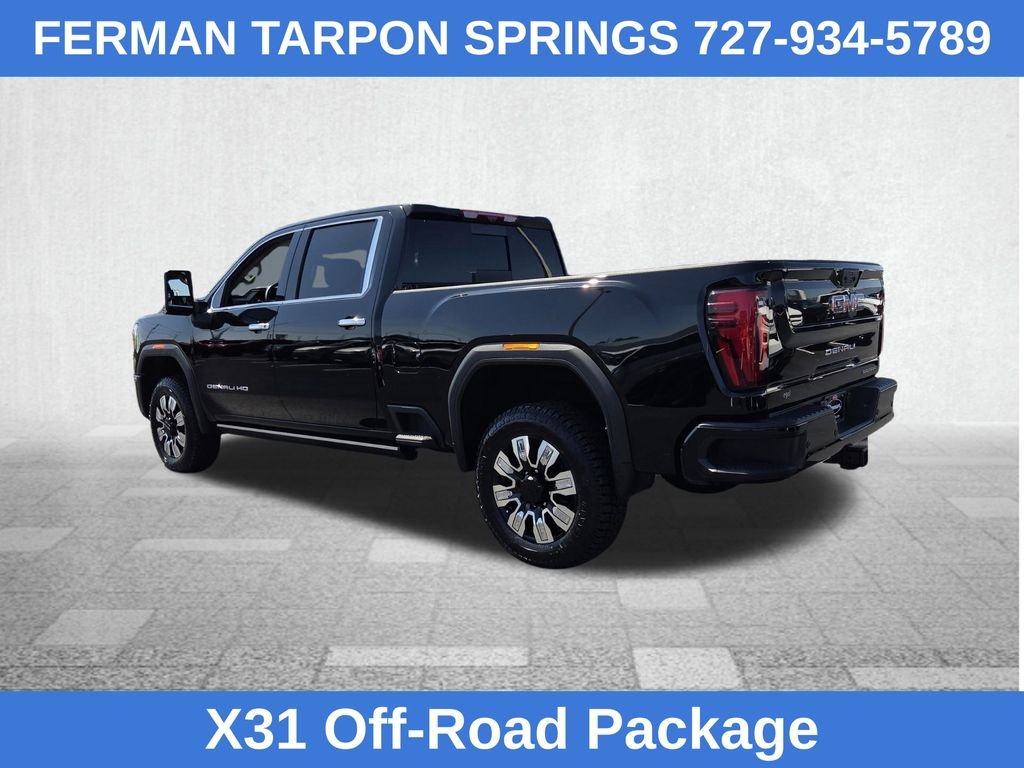 Used 2024 Black GMC Denali image 9