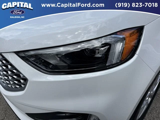 Used 2023 White Ford SEL image 11
