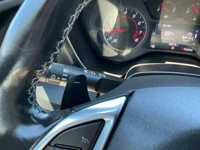 Used 2019 Silver Ice Metallic Chevrolet 1LT image 21
