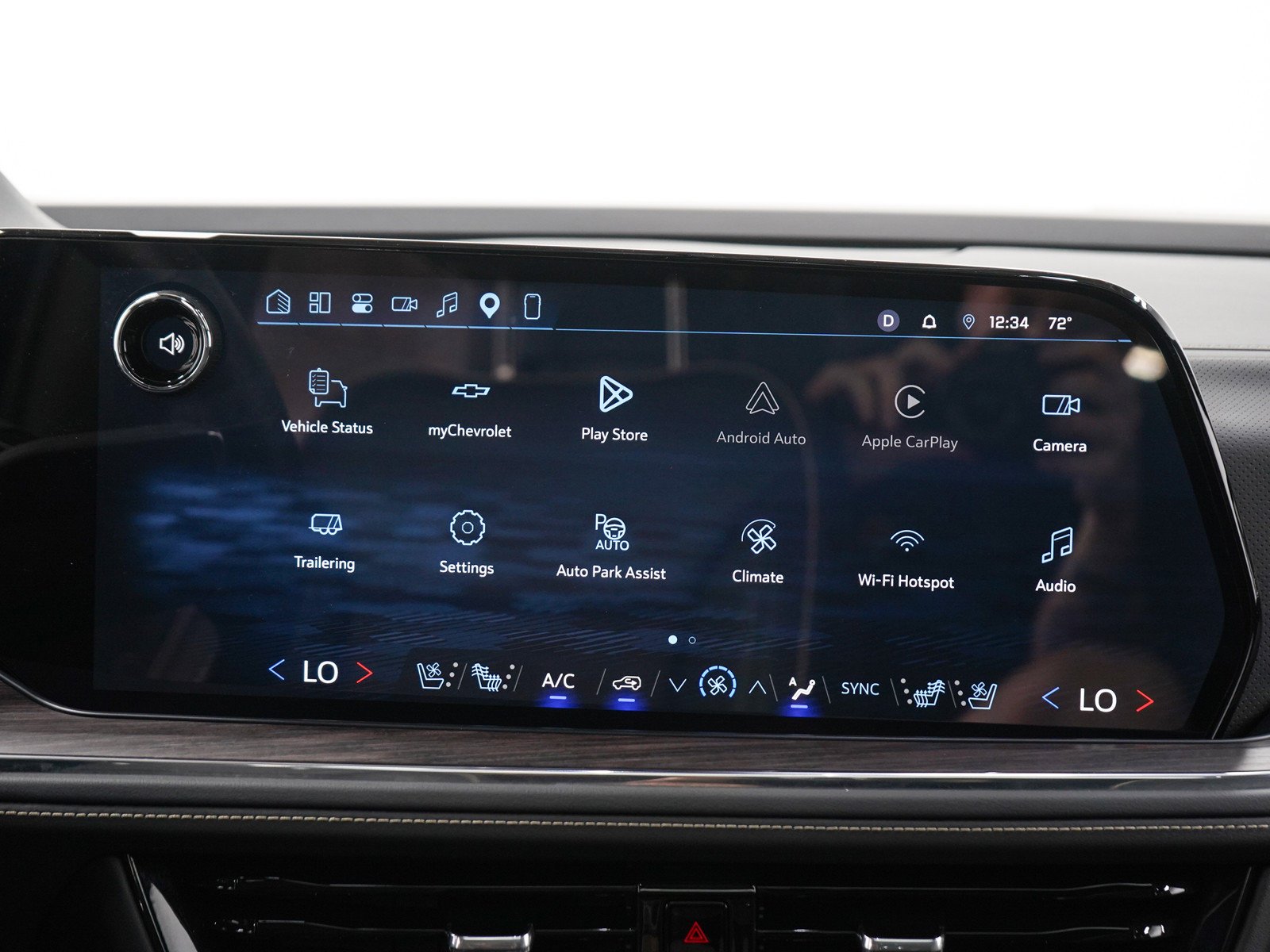 Used 2025 Black Chevrolet Premier image 21