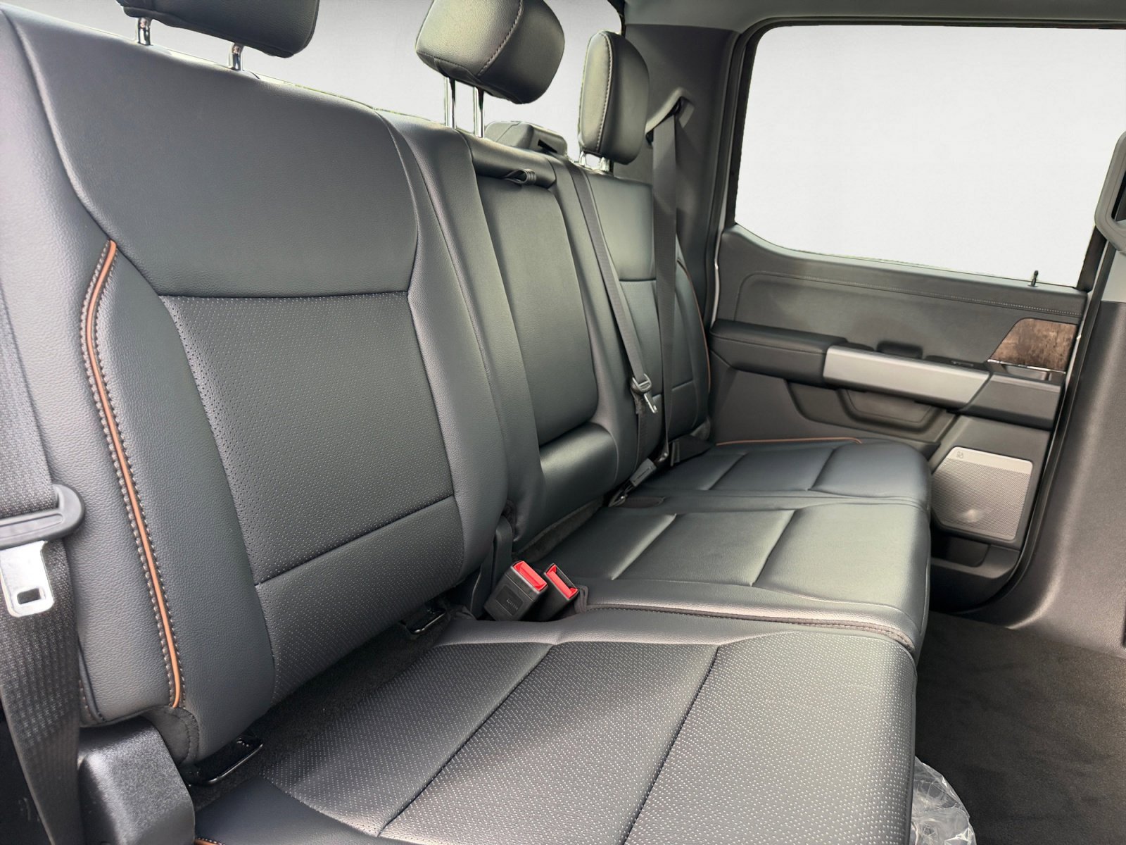New 2026 Avalanche Ford LARIAT image 18
