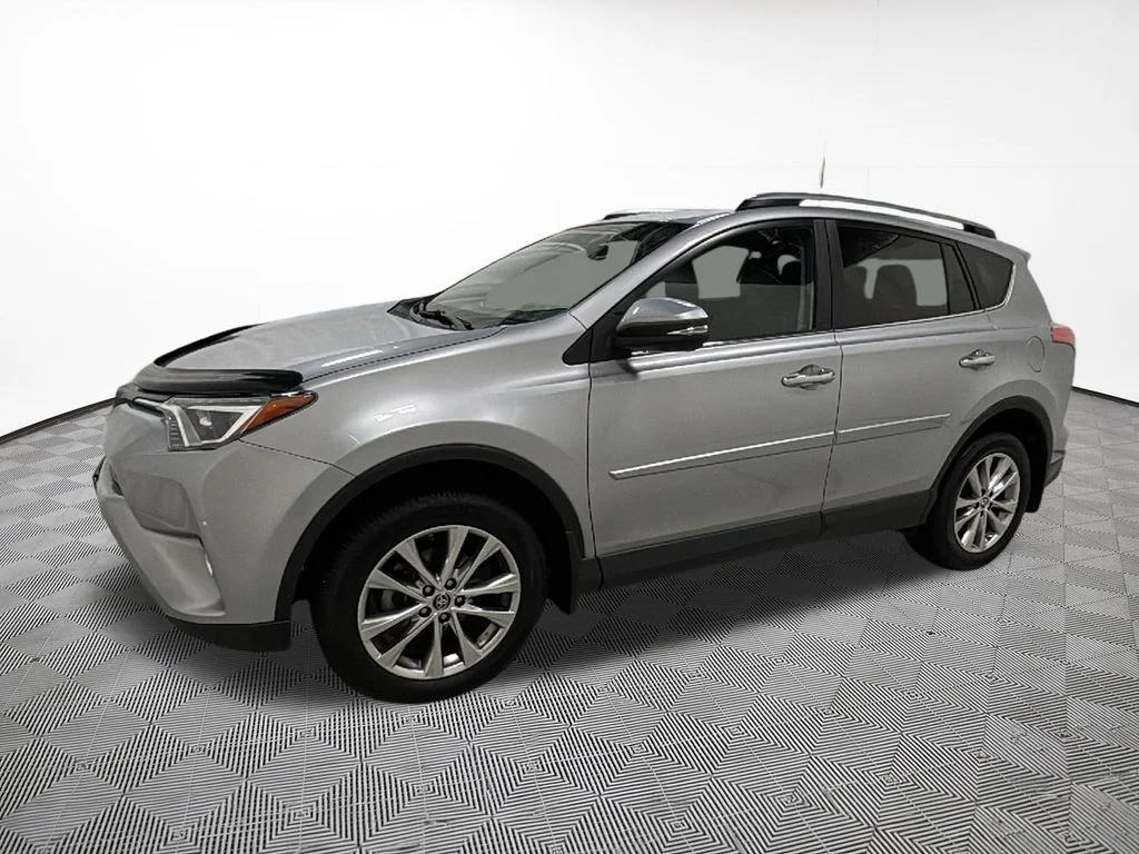 Used 2017 Silver Sky Metallic Toyota Limited image 2