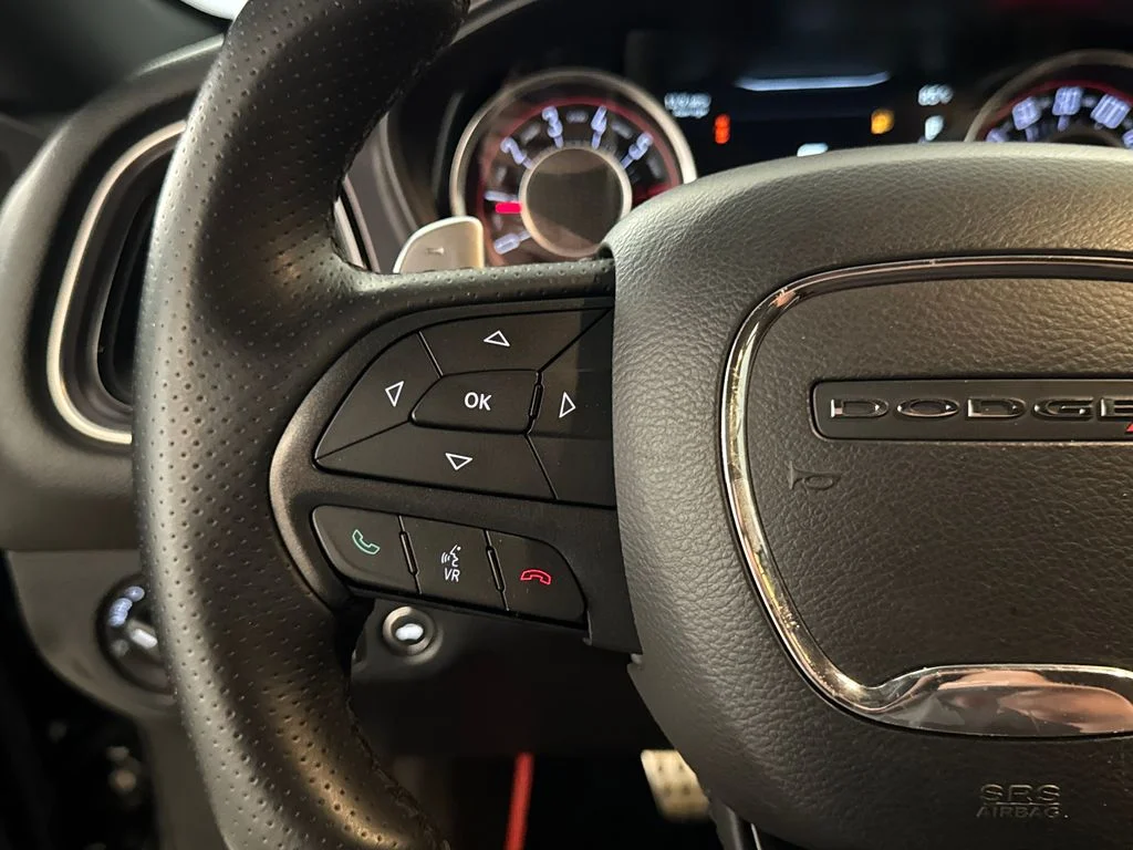 Used 2016 Black Dodge R/T Shaker image 19