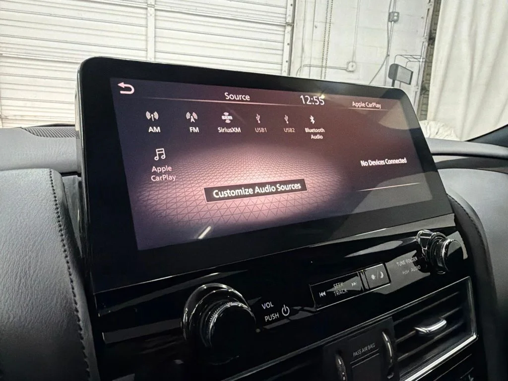 Used 2022 Gray Nissan SL image 19