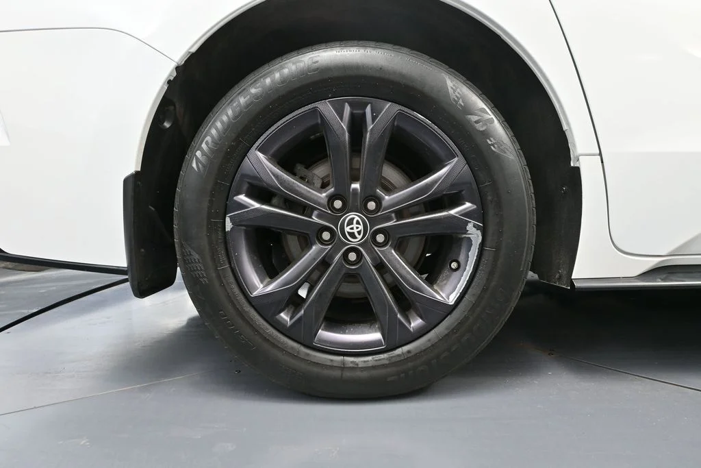 2024 Toyota Sienna XSE - Photo 13