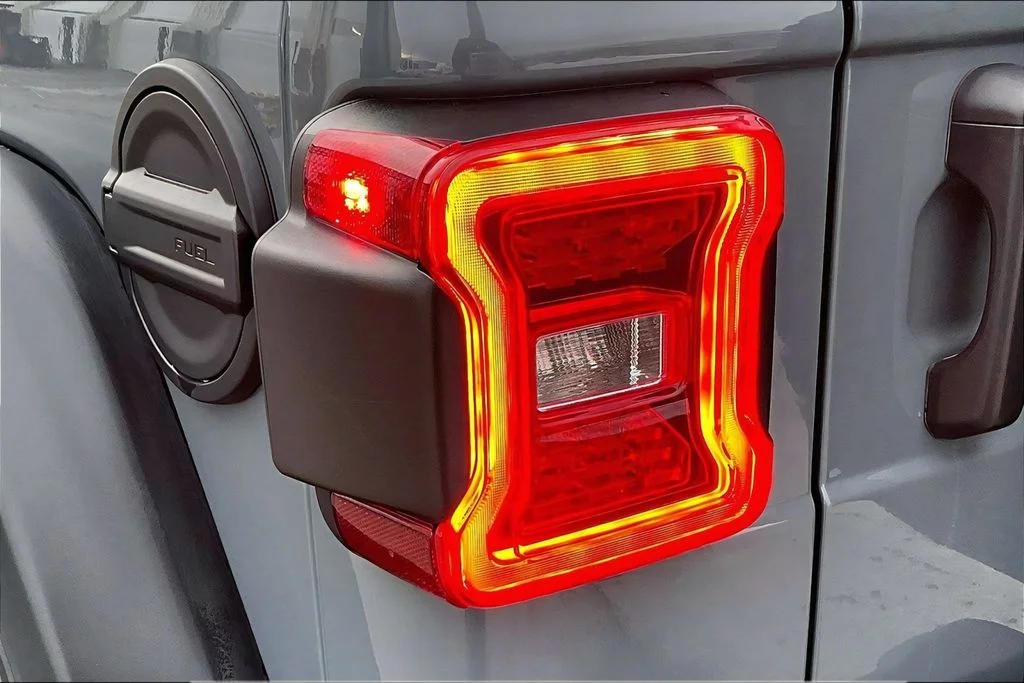 2025 Jeep Wrangler 4-Door Rubicon - Photo 27