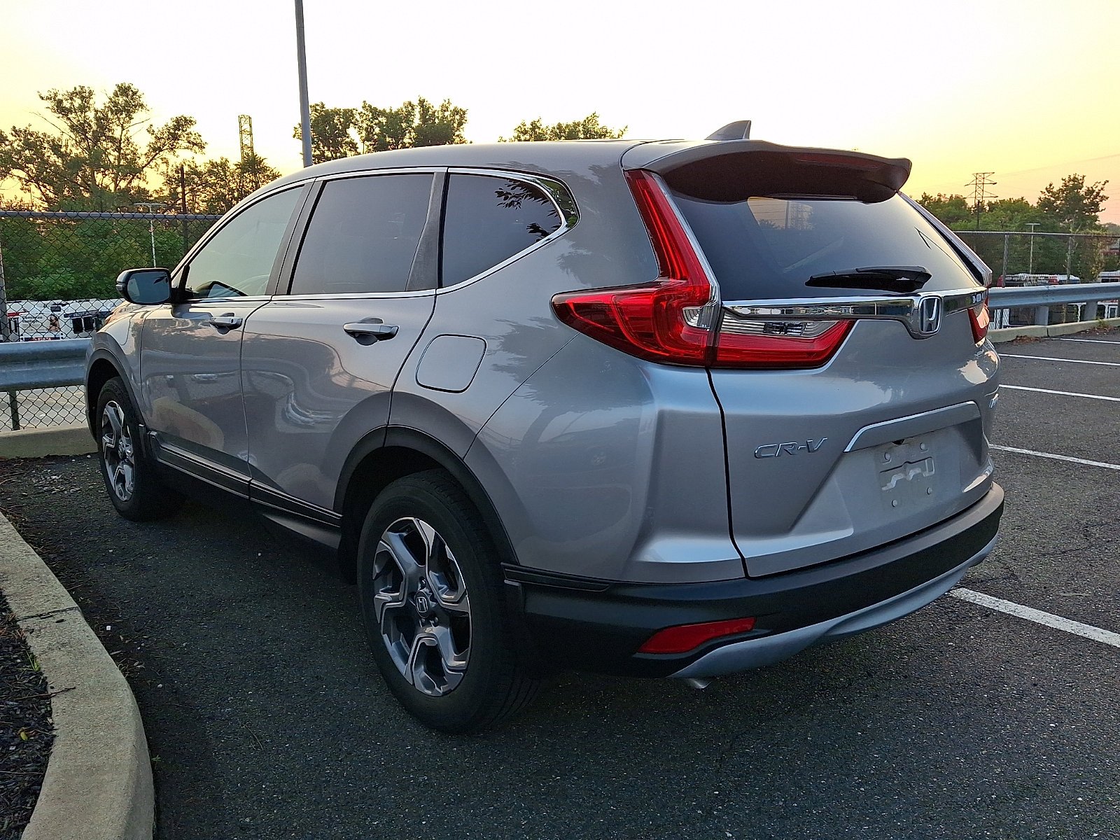 Used 2019 Silver Honda EX-L image 2