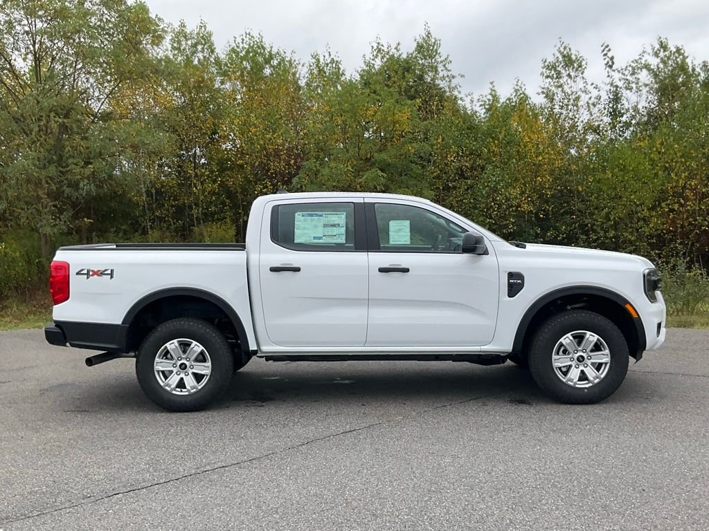 Used 2025 Oxford White Ford XL image 26