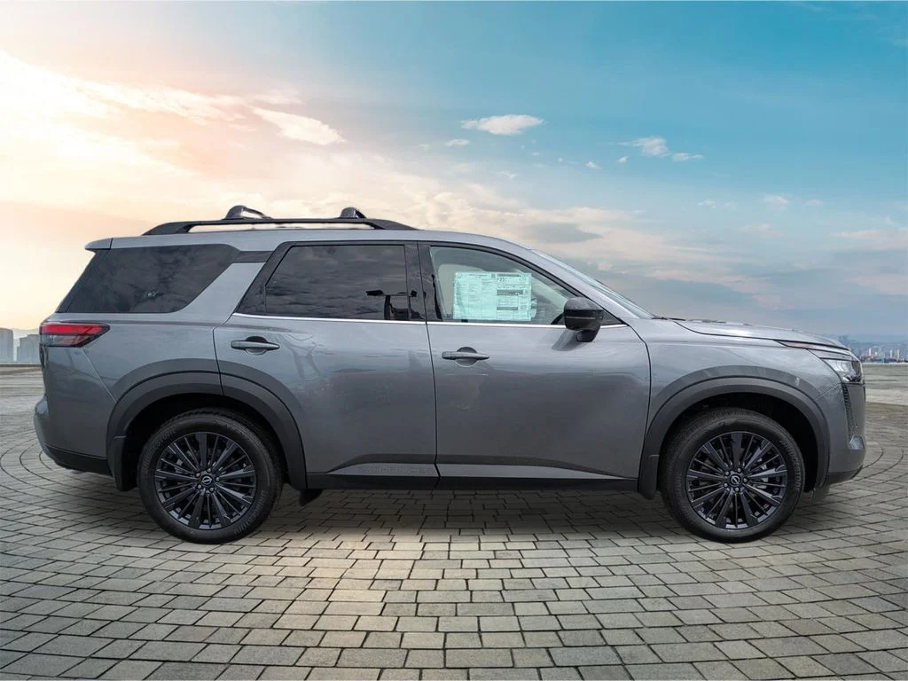 New 2026 Gun Metallic Nissan SL image 3