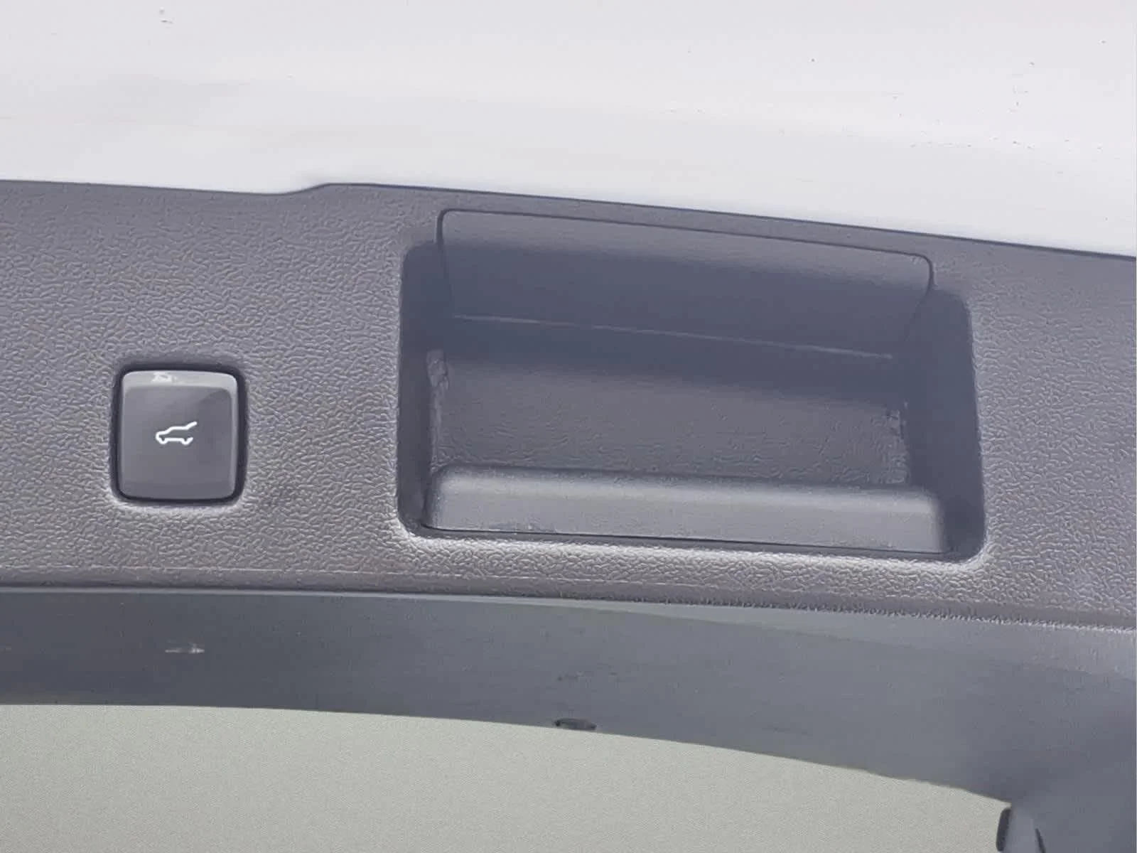 Used 2025 Space Silver Ford ST-Line Select image 8