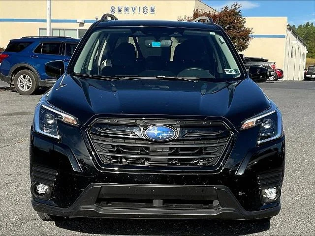 Used 2024 Crystal Black Silica Subaru  image 11