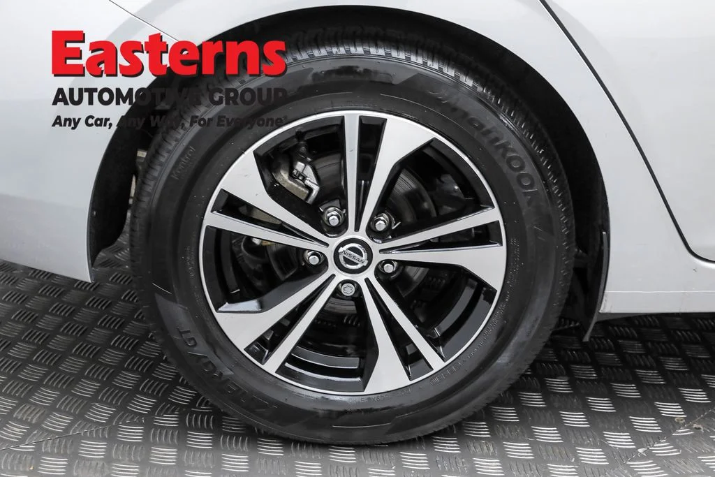 Used 2023 Silver Nissan SV image 27