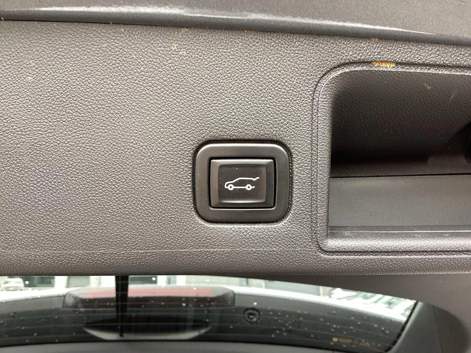 Used 2020 Satin Steel Metallic GMC SLE image 8