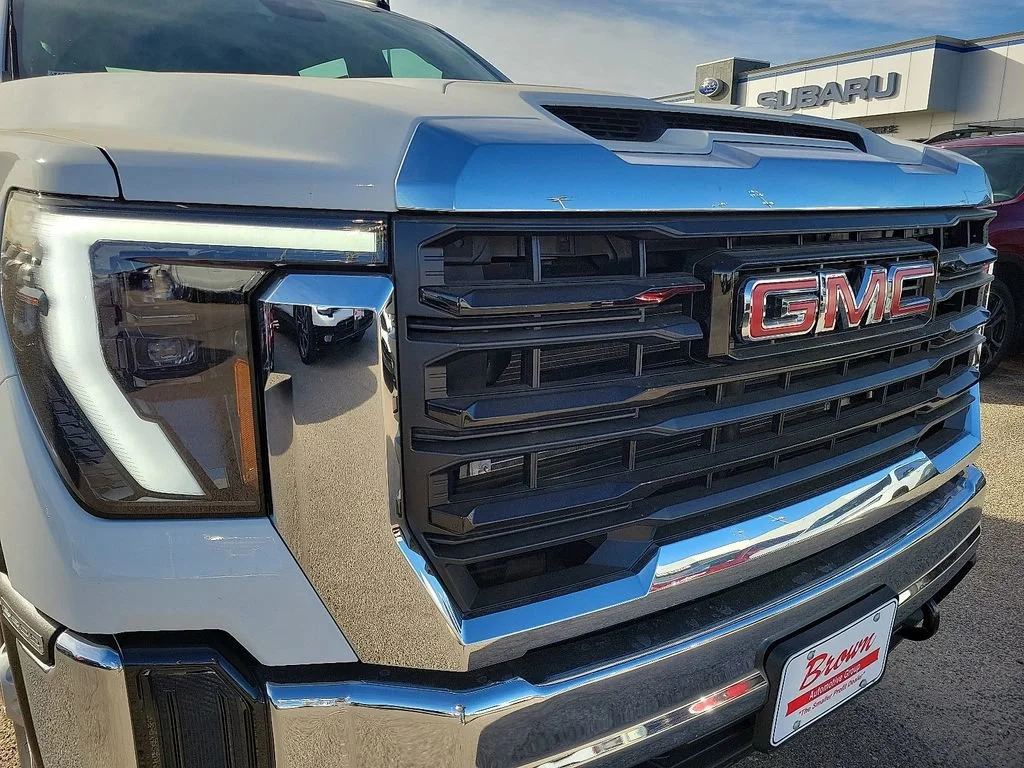 2026 GMC Sierra 2500HD Pro - Photo 13