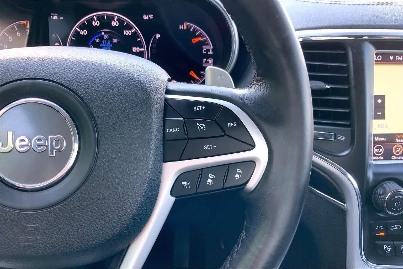 Used 2018 Bright White Clearcoat Jeep Summit image 25