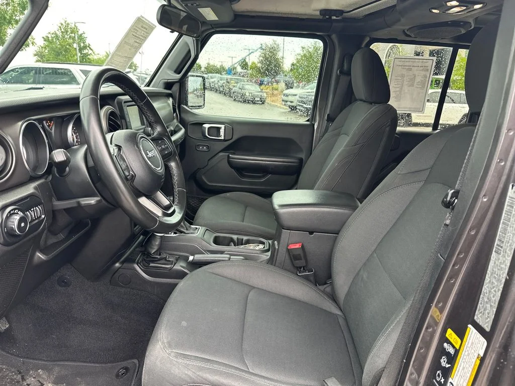 Used 2020 Gray Jeep Unlimited Sport S image 18