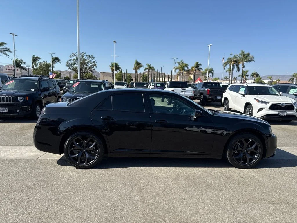 Used 2023 Black Chrysler Touring image 9