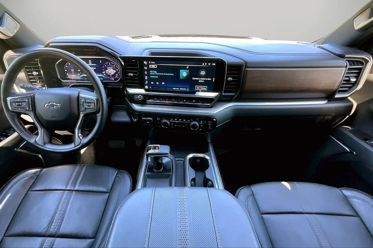 Used 2024 Black Chevrolet High Country image 14