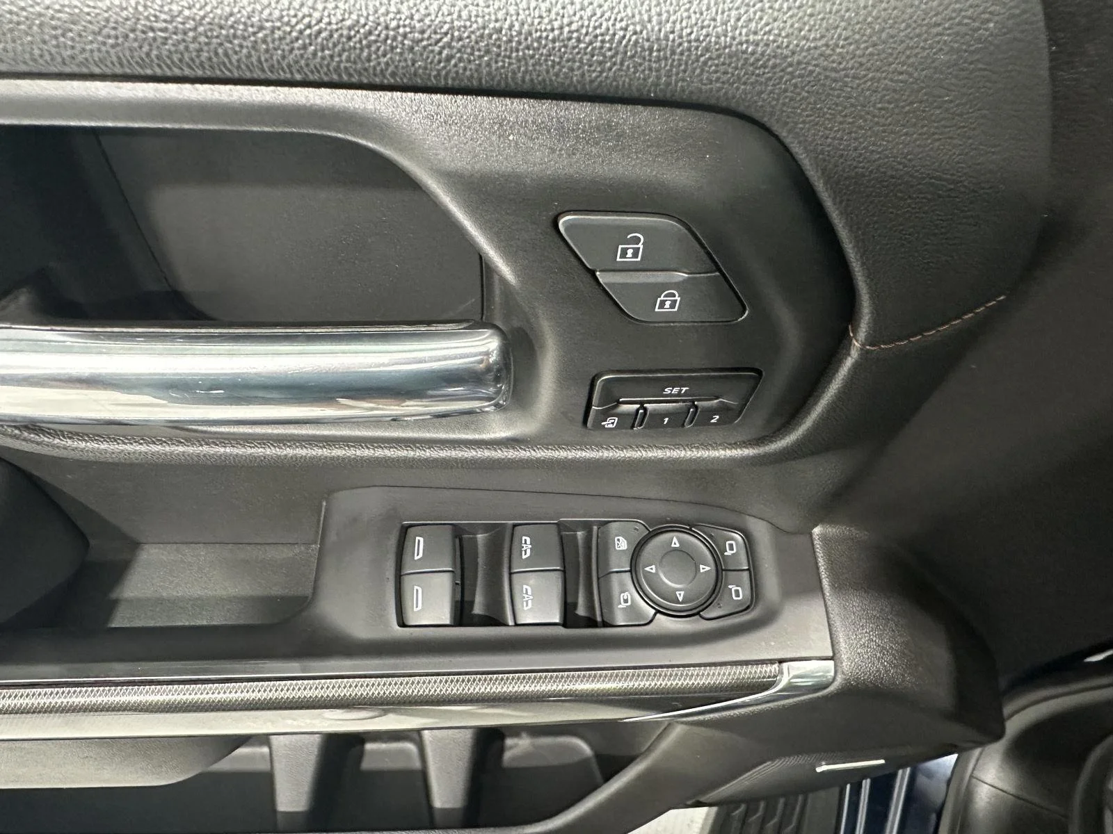 Used 2020 PACIFIC BLUE METALLIC GMC AT4 image 22