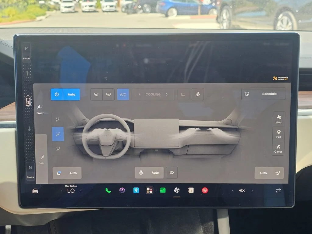 Used 2024  Tesla AWD image 31