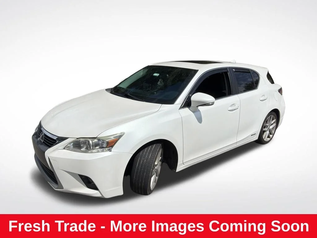 Used 2015  Lexus 200h image 1