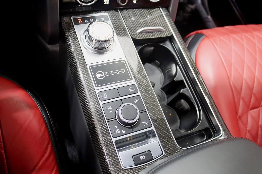 Used 2021  Land Rover SVAutobiography image 29