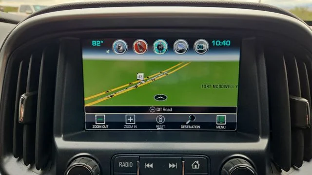 Used 2018 Blue Chevrolet ZR2 image 20