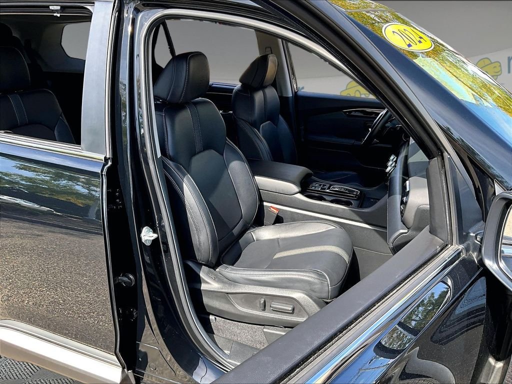 Used 2024 Black Honda EX-L image 11