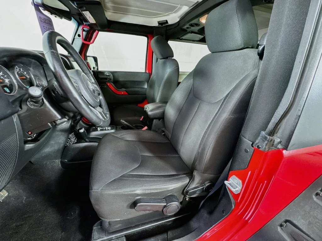 Used 2015 Red Jeep Sport image 23