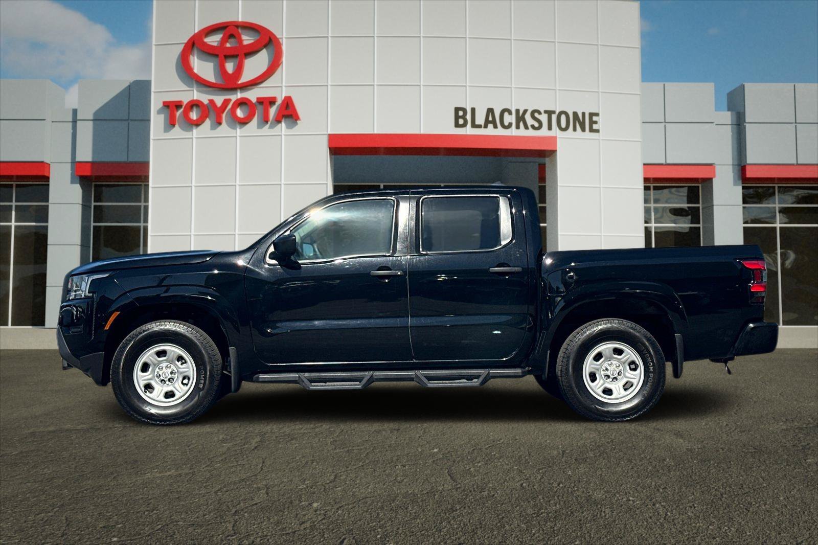 Used 2022 Super Black Nissan S image 6