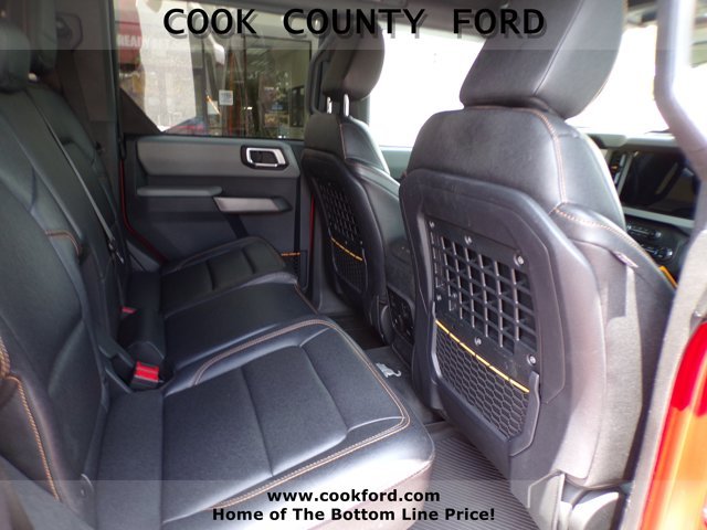 Used 2023 Hot Pepper Red Metallic Tinted Clearcoat Ford Badlands image 17