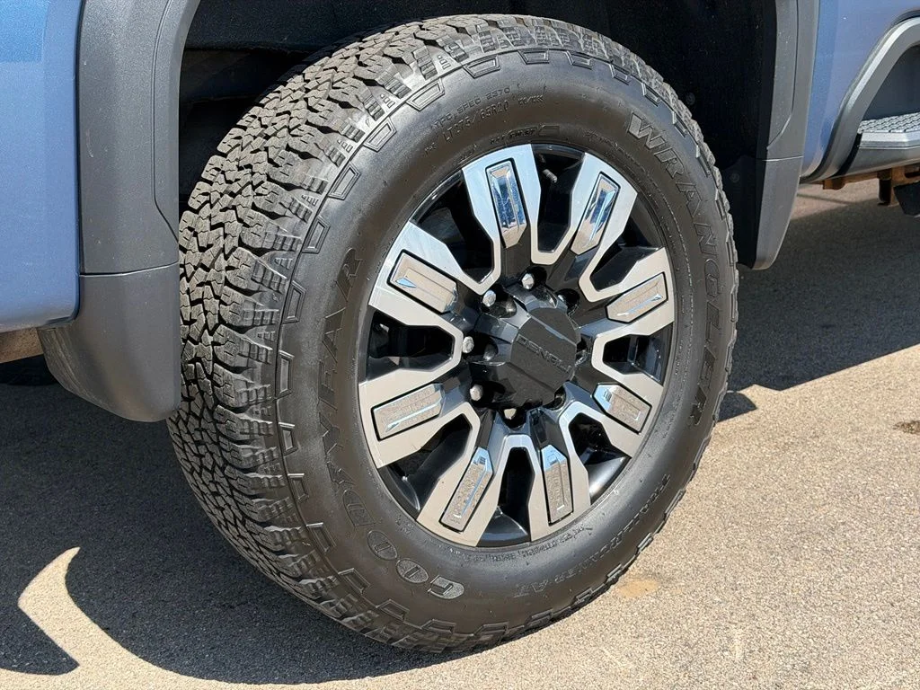 Used 2024 Blue GMC Denali image 26