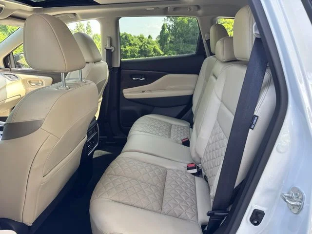 Used 2023 White Nissan Platinum image 15
